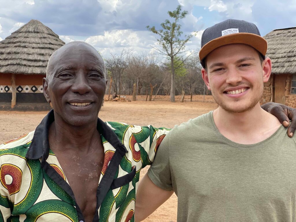 Sambia-Mpisi-village